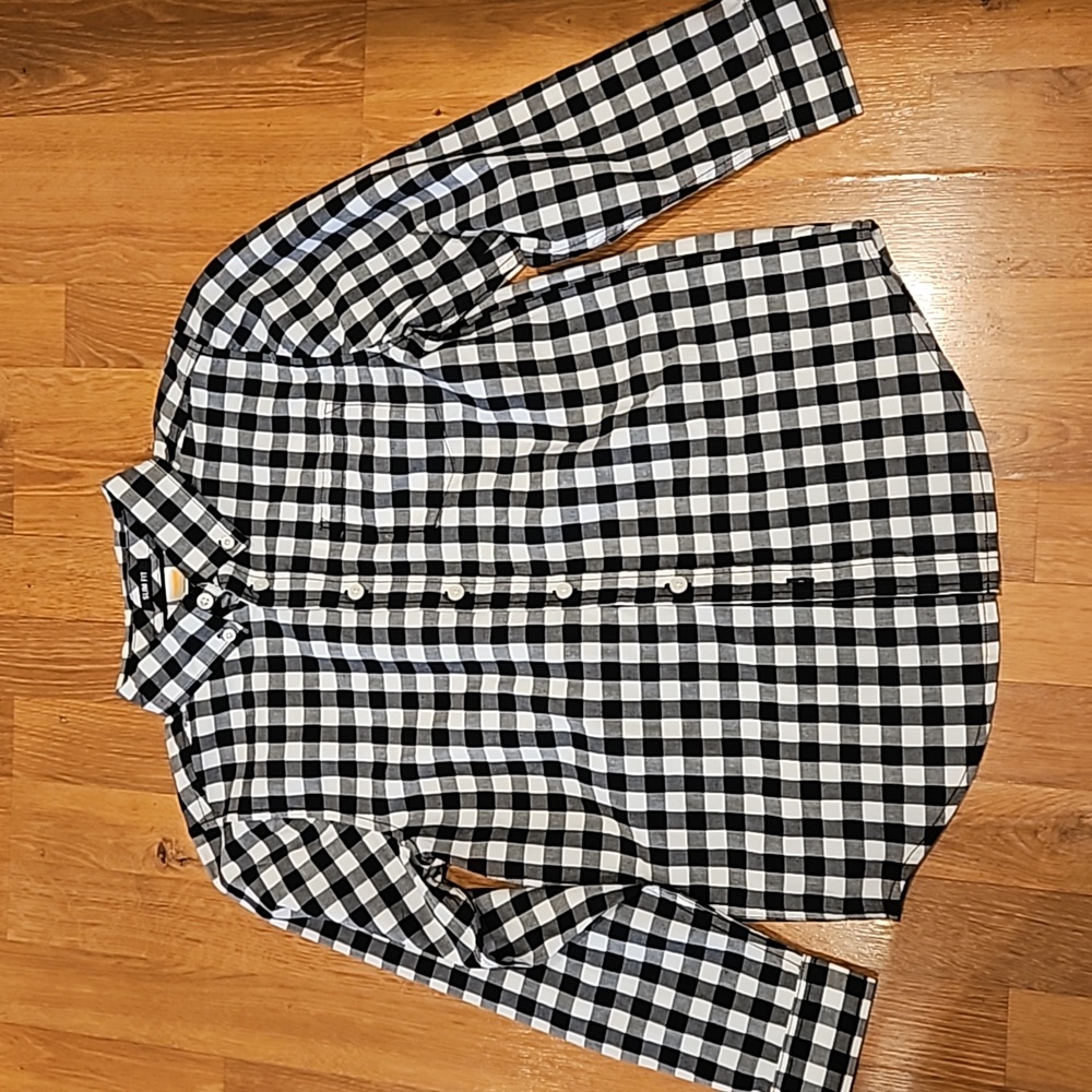 Never worn Gymboree shirt